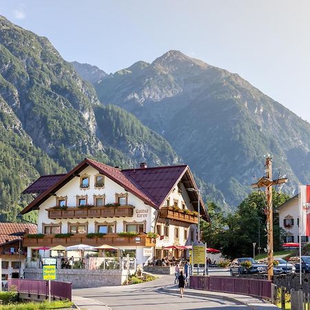 Hotel Gasthof Baren Holzgau Zewnętrze zdjęcie