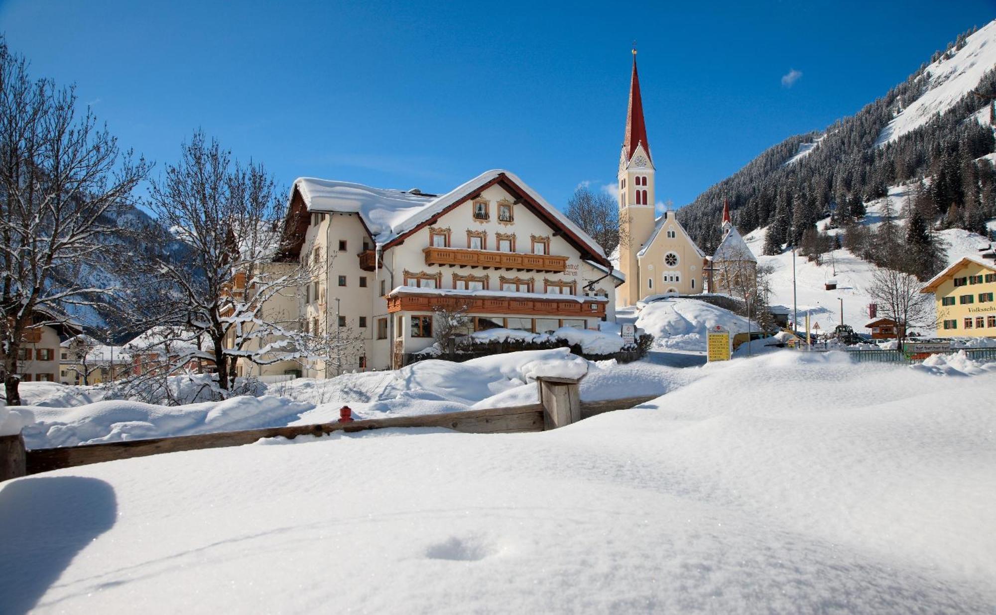 Hotel Gasthof Baren Holzgau Zewnętrze zdjęcie