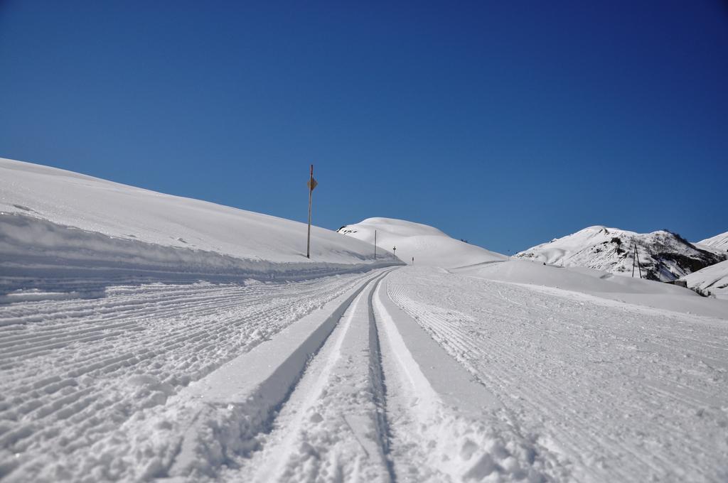 Hotel Gasthof Baren Holzgau Zewnętrze zdjęcie