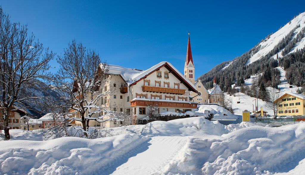 Hotel Gasthof Baren Holzgau Zewnętrze zdjęcie